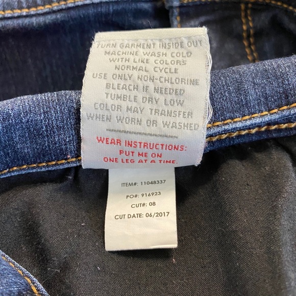 Torrid Denim women’s slim boot jeans size 30 short - Picture 6 of 6